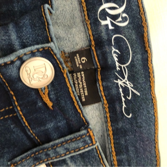 Set of two DianeGilman embroidered jeans - Picture 10 of 15